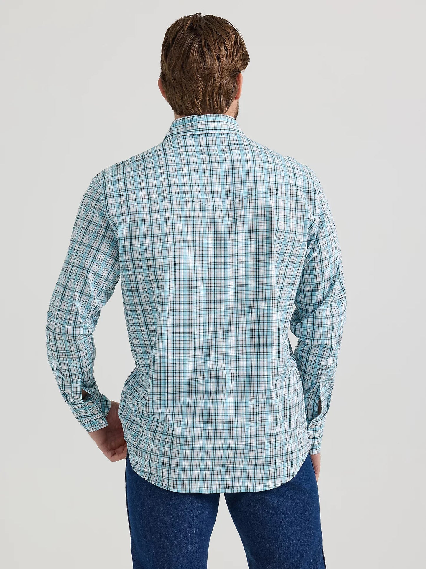 Men's Wrangler Wrinkle Resistant Blue/White Check Snap Shirt 112351599