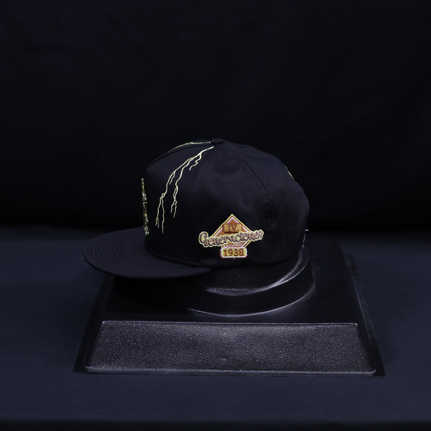 IV Generacion 1938 Black M Cap