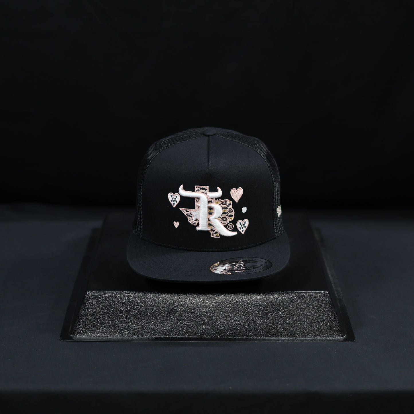 TR Texas Black/Pink Hearts Cap