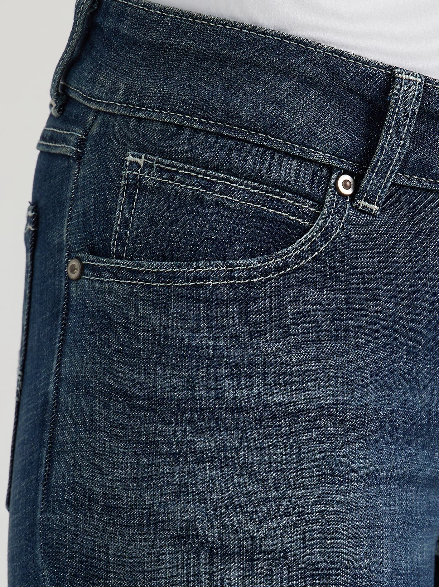 Wrangler Women's Jeans - Mid Rise - DO Wash 1009MWZDO