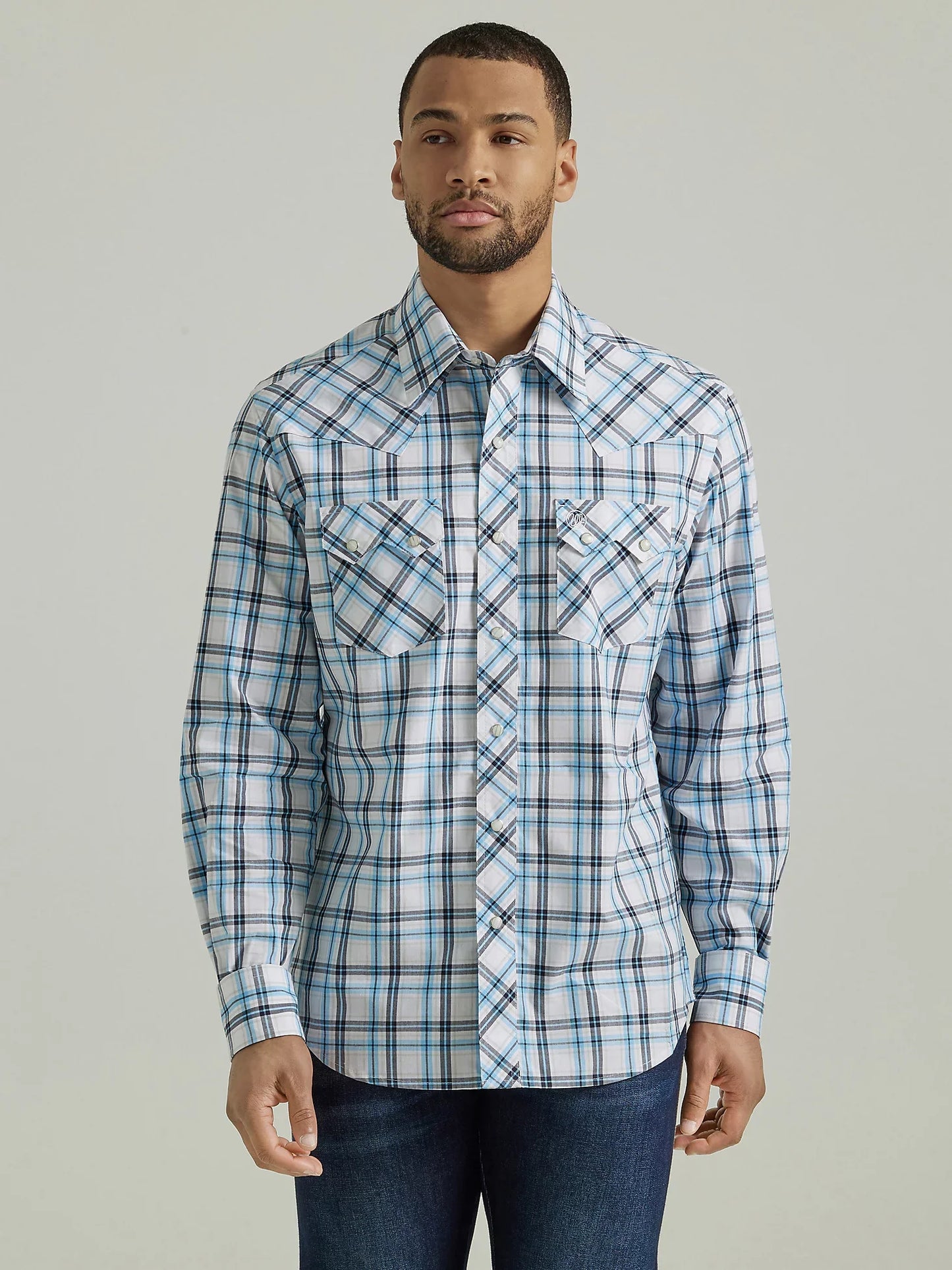 Men's Wrangler Retro Blue/White Plaid Long Sleeve Snap Shirt 112347290