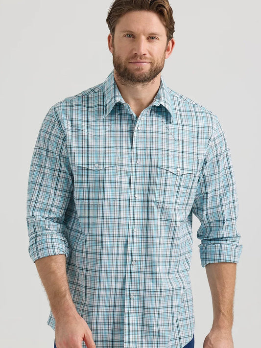 Men's Wrangler Wrinkle Resistant Blue/White Check Snap Shirt 112351599
