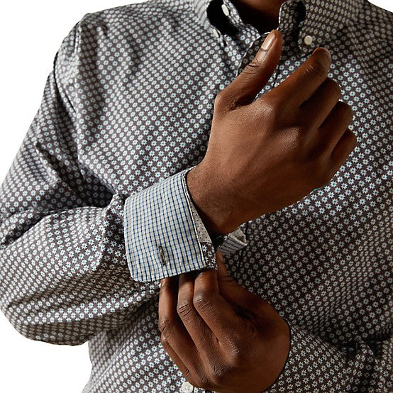 Ariat Men's Wrinkle Free Caleb Classic Fit Long Sleeve Shirt 10062228