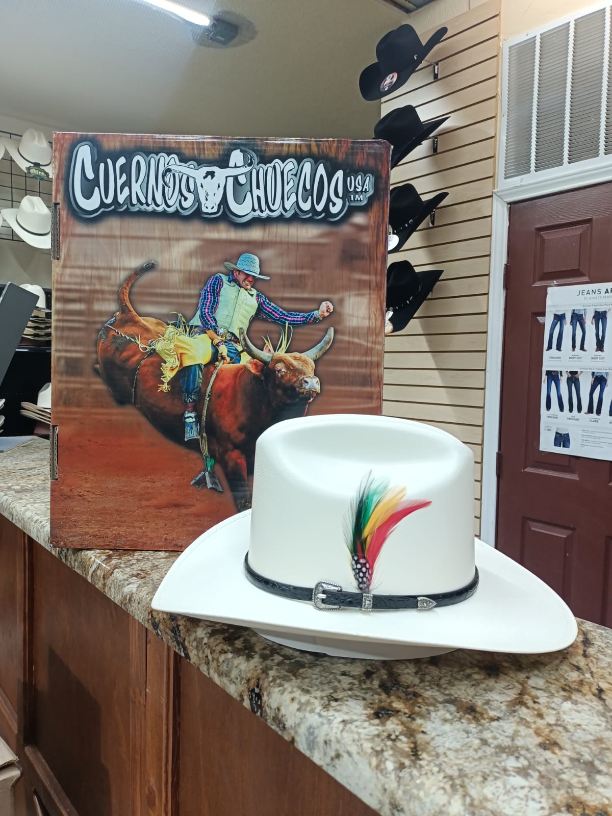 Cuernos Chuecos 5000X Johnson La Virgen Telar Hat