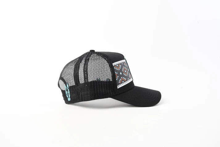 Puro 440 Aztec Edge Trucker