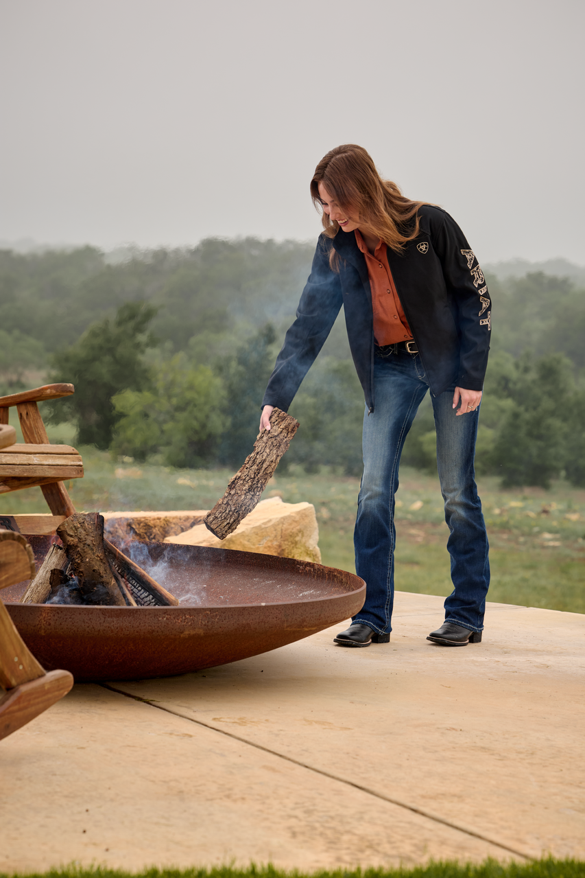 Ariat Women's Southwest Logo Softshell Jacket 10062308