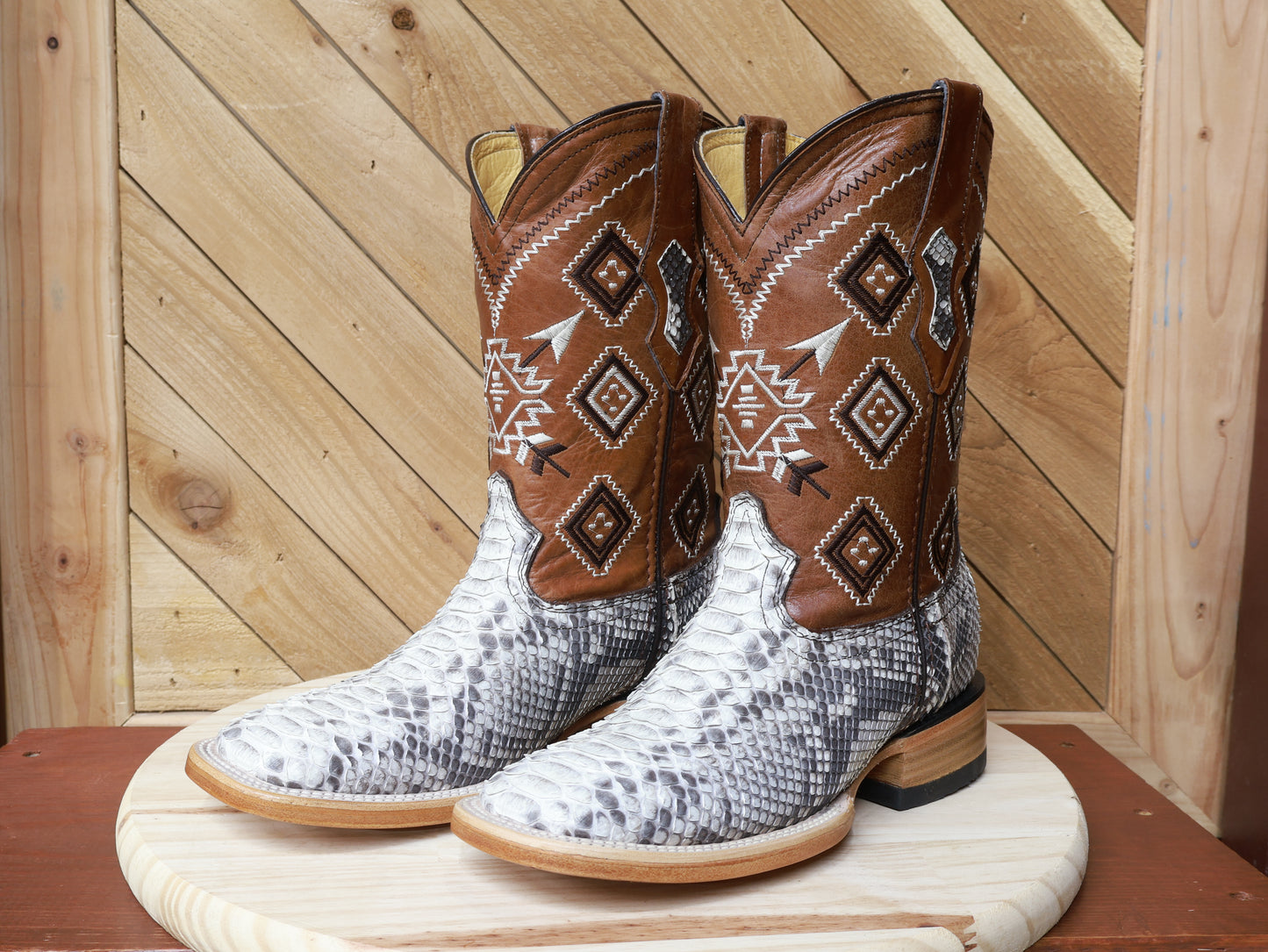 Pioneer -Natural - Square Toe Boot  26182110