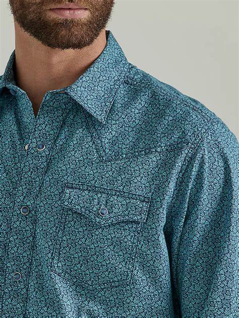 WRANGLER MEN’S WRANGLER RETRO PREMIUM SNAP PRINT SHIRT IN TURQUOISE WAVE 112346625