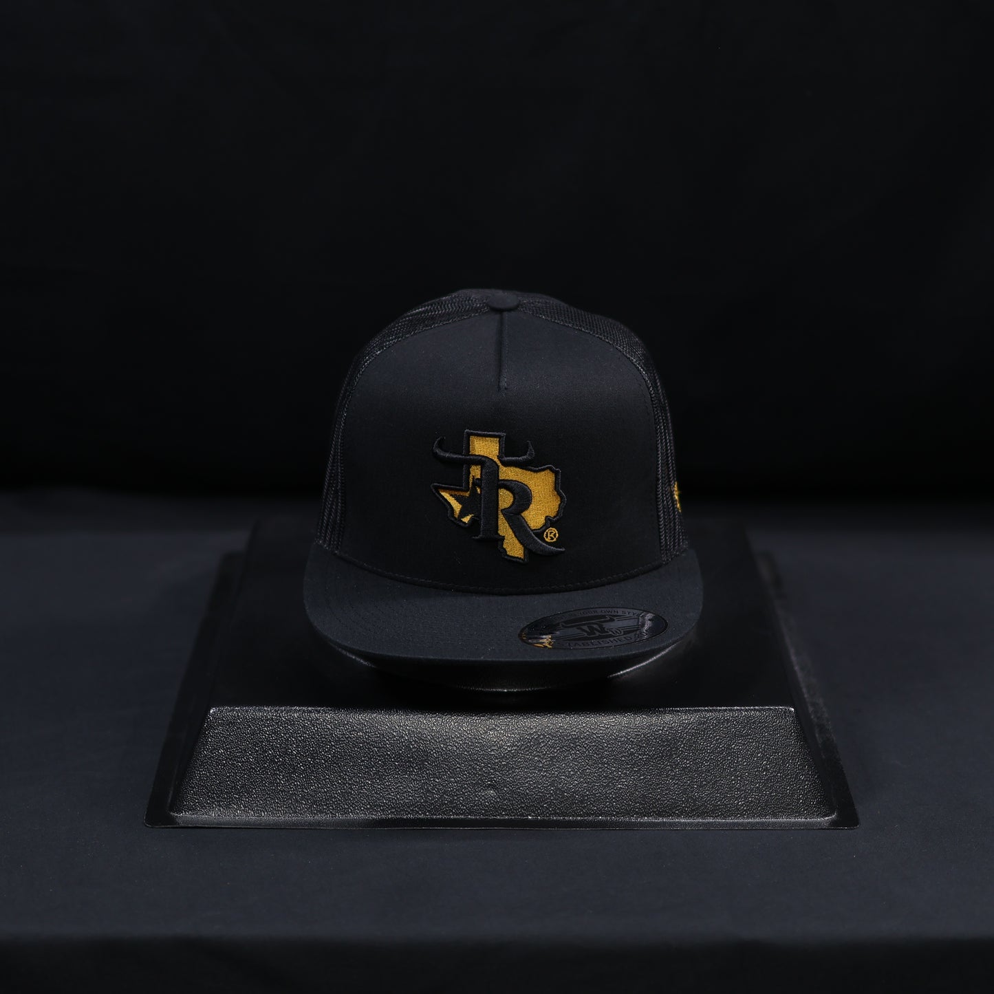 TR Texas Black/Gold Cap