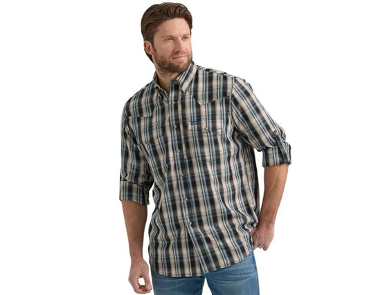 Wrangler Men's Classic Fit Performance Long Sleeve Snap Shirt - Tan/Black112352665